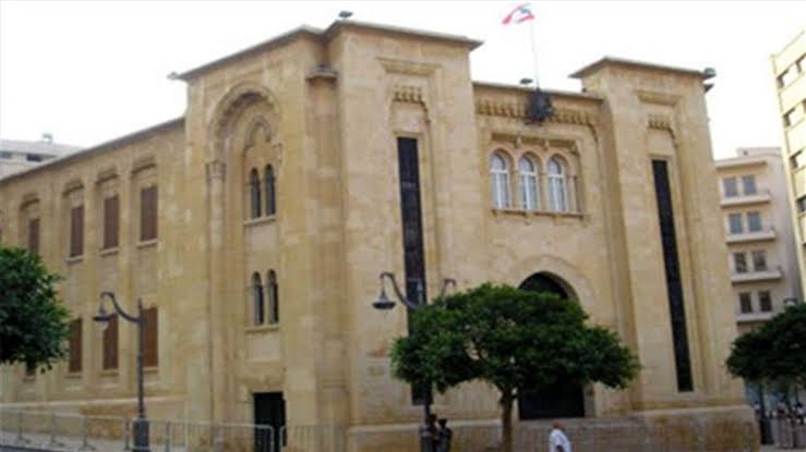 ٤٧ نائبا يوقعون  على وثيقة الى الأمين العام